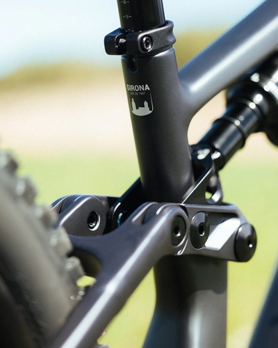 Megamo Reason AL 03 AXS Avinox M2S 2027 Black #4